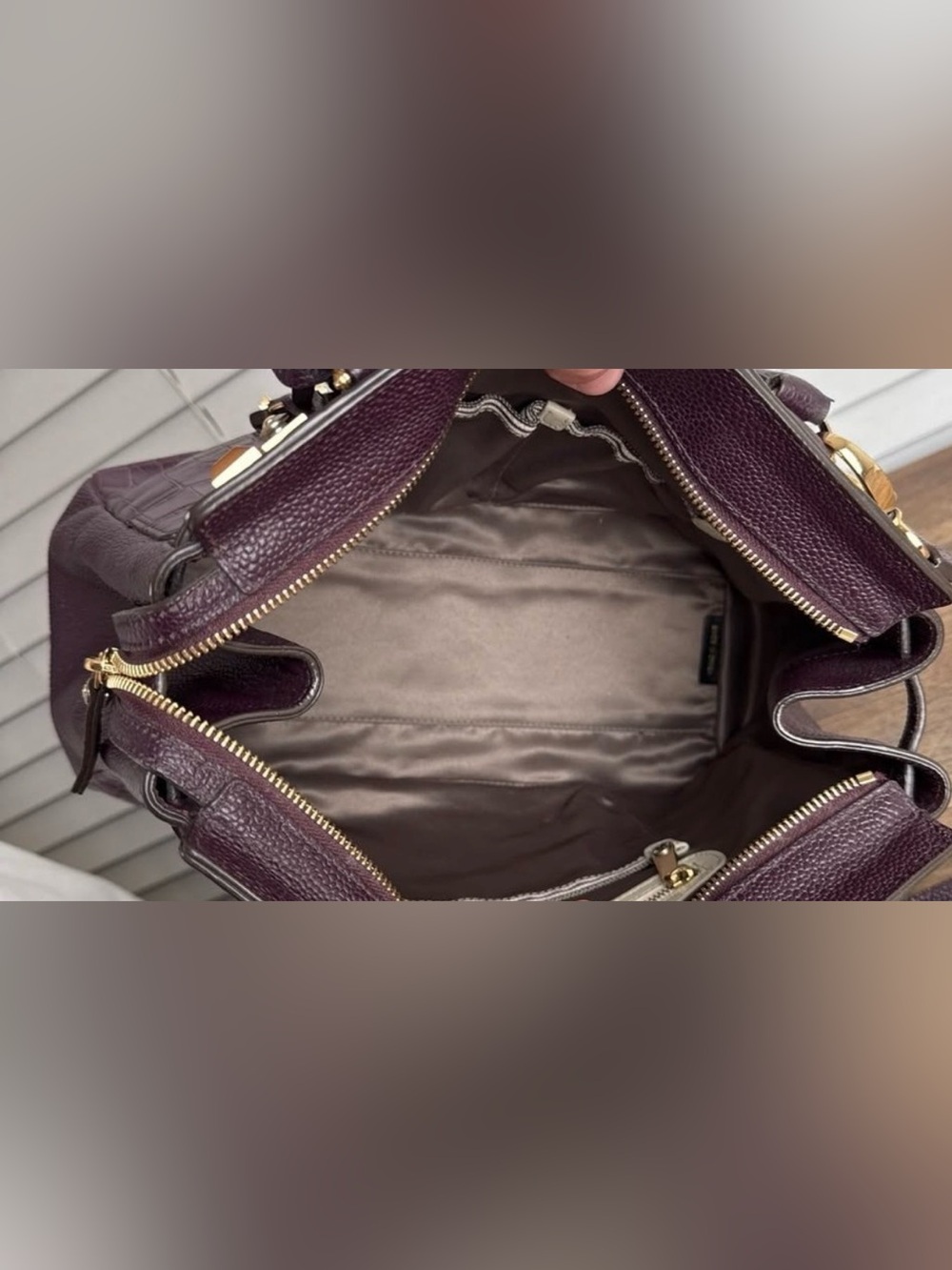 henri bendel Limited Edition Plum Leather Satchel with Gold Hardware - RARE!! - Picture 6 of 13